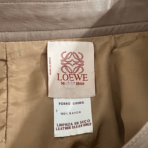 Loewe Elegant Tan Leather Skirt - Picture 4 of 9